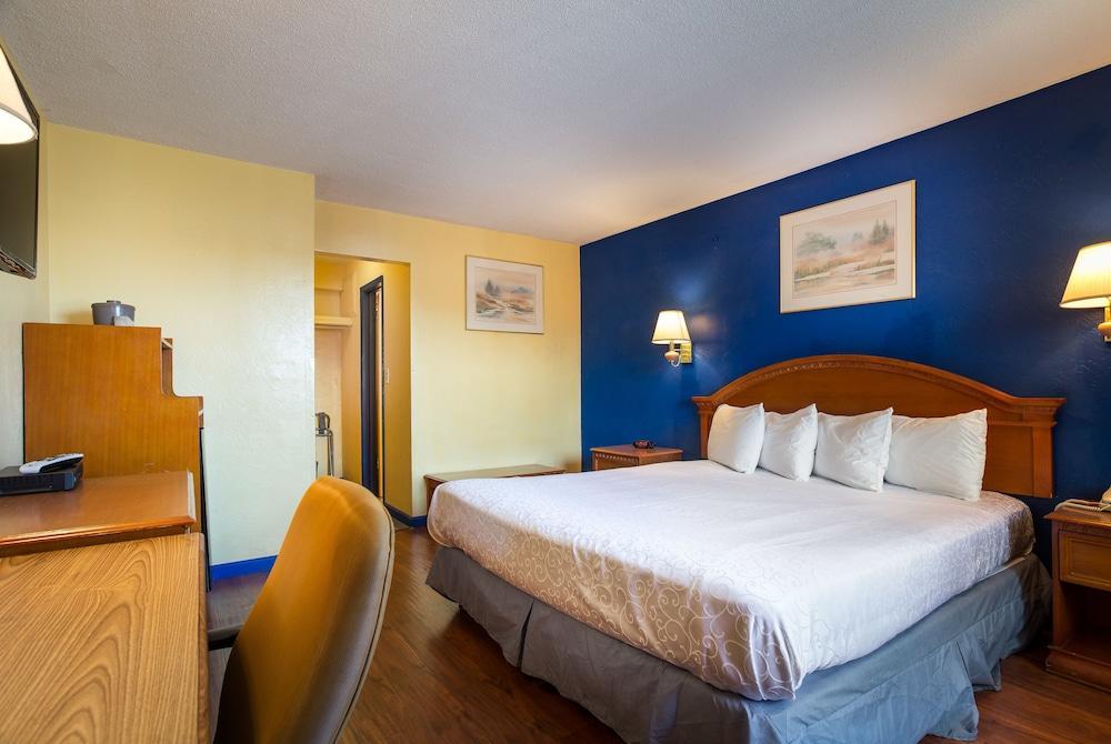 Aqua Breeze Inn Санта-Крус Экстерьер фото